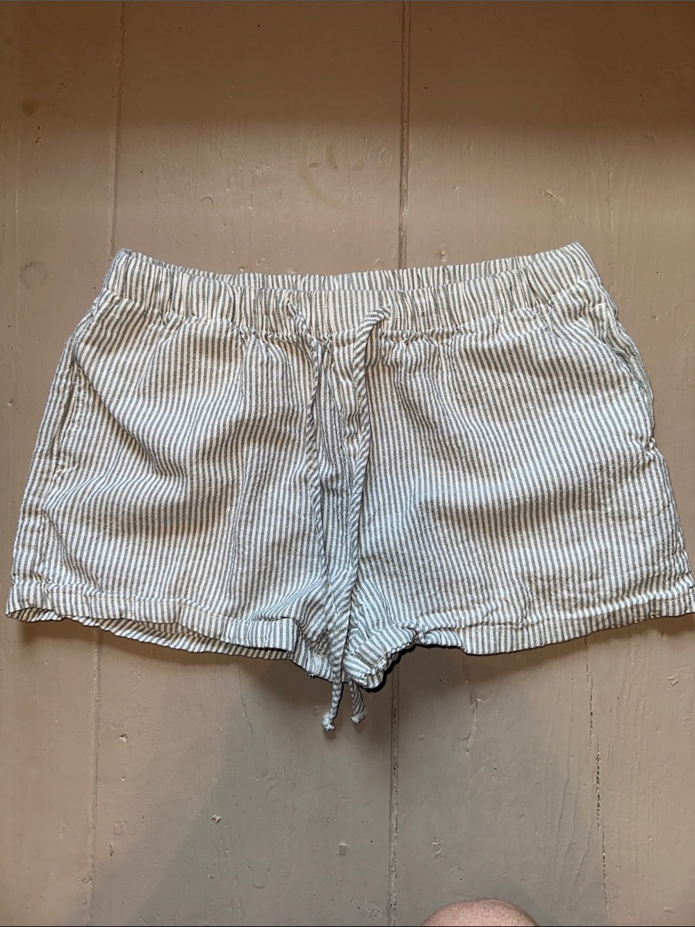 Love Tree White and Gray Striped Drawstring Athletic Shorts